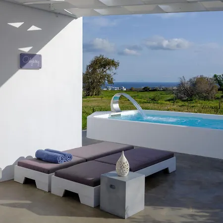 Villa Mybozer Twin Heated Private Pools Year Finikiá