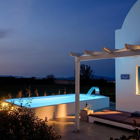 Mybozer Twin Heated Private Pools Year Finikiá