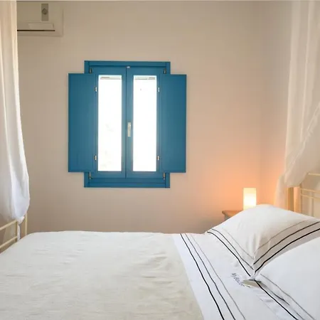 Mybozer Twin Heated Private Pools Year *