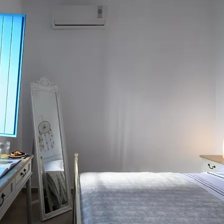 Mybozer Twin Heated Private Pools Year * Foinikiá