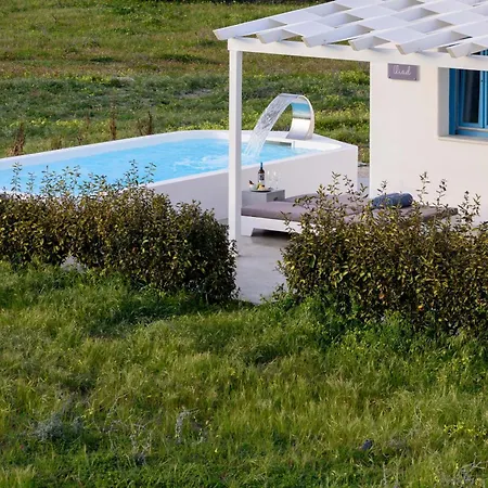 Mybozer Twin Heated Private Pools Year * Foinikiá