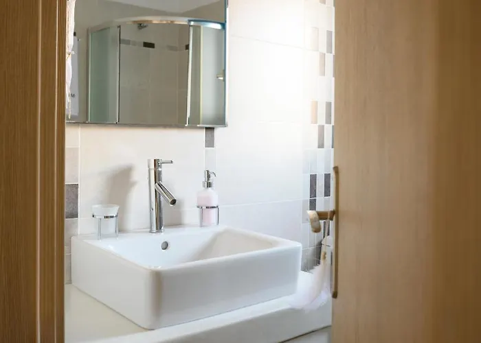 Mybozer Twin Heated Private Pools Year * Foinikiá