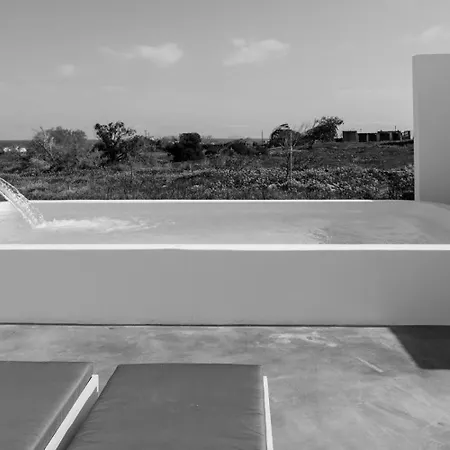 Mybozer Twin Heated Private Pools Year Villa Foinikiá