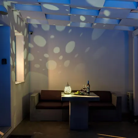 Mybozer Twin Heated Private Pools Year *