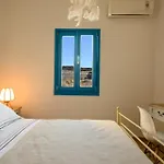 Mybozer Twin Heated Private Pools Year *