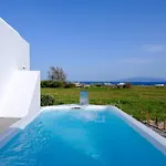 Mybozer Twin Heated Private Pools Year Villa Foinikiá